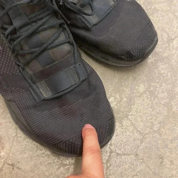 On cloud sneakers - Picture 7 of 10